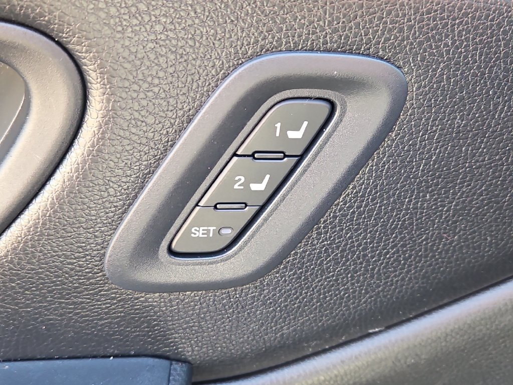 Certified 2024 Honda Pilot TrailSport image 19