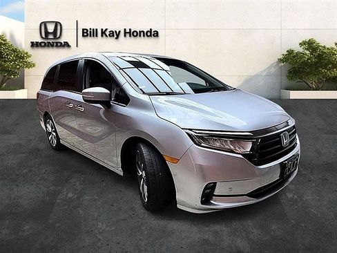 Used 2023 Honda Odyssey Touring image 1