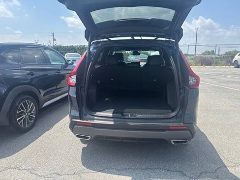 Used 2025 Honda CR-V Sport-L image 8