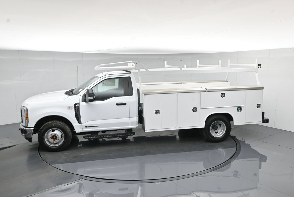 New 2025 Ford F350 XL w/ XL Chrome Package RWD image 48