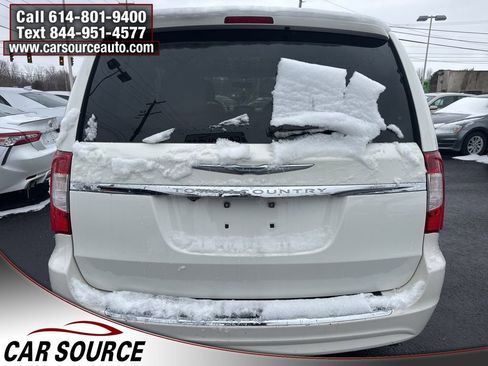 Used 2012 Chrysler Town & Country Touring w/ Entertainment Group #1 image 5