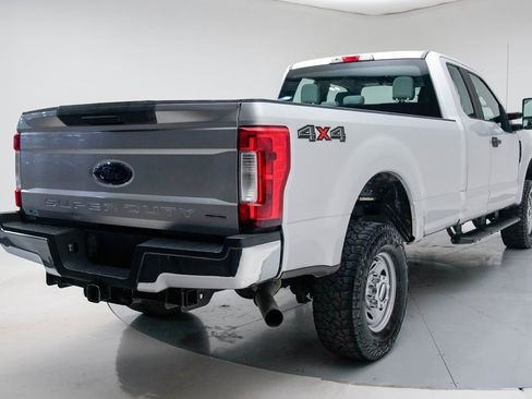 Used 2017 Ford F350 XL image 10
