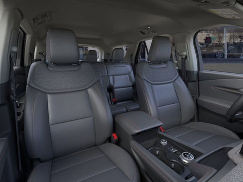 New 2025 Ford Explorer Active w/ Active Comfort Package image 10