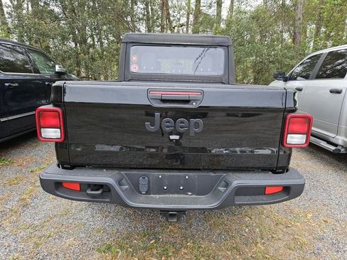 Used 2023 Jeep Gladiator Sport w/ Trailer Tow Package image 7