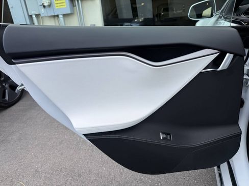 Used 2018 Tesla Model S 75D AWD/4WD image 37