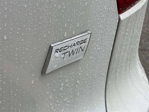 Used 2023 Volvo XC40 Recharge Ultimate image 11