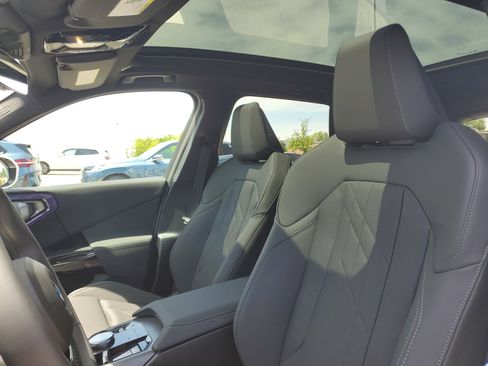 New 2026 BMW X3 xDrive30 w/ Premium Package AWD/4WD image 7