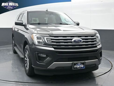 Used 2021 Ford Expedition XLT image 1