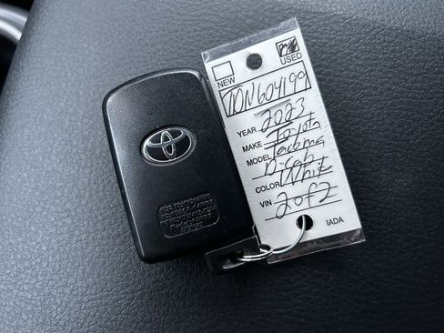 Certified 2023 Toyota Tacoma TRD Off-Road image 33