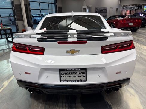 Used 2018 Chevrolet Camaro SS image 37