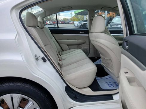 Used 2010 Subaru Legacy 2.5i image 15