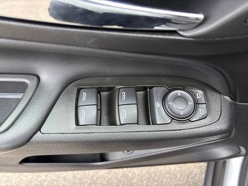 Used 2024 Chevrolet Equinox LT AWD/4WD image 12