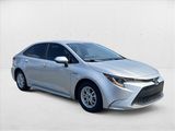 Used 2020 Toyota Corolla LE image 3