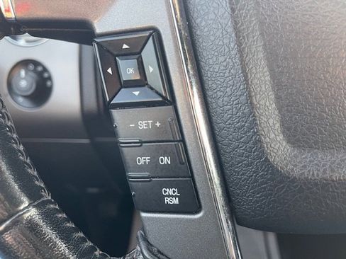 Used 2017 Ford Expedition EL Platinum image 24