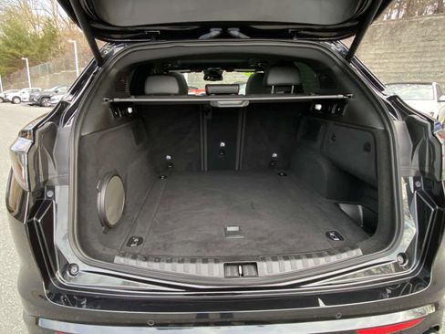 Used 2024 Alfa Romeo Stelvio AWD image 27