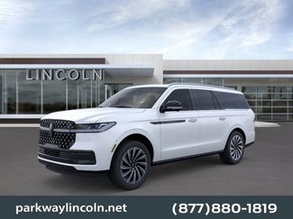 Used 2025 Lincoln Navigator L Black Label AWD/4WD video 1
