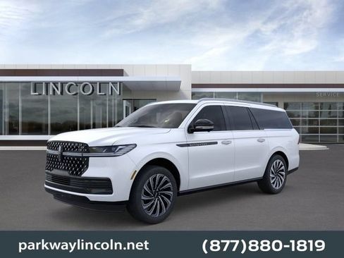 Used 2025 Lincoln Navigator L Black Label AWD/4WD image 1