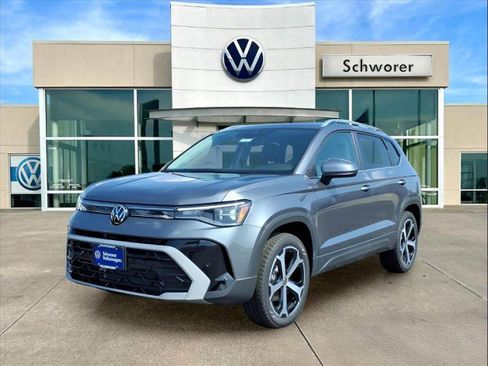 New 2025 Volkswagen Taos SEL image 3