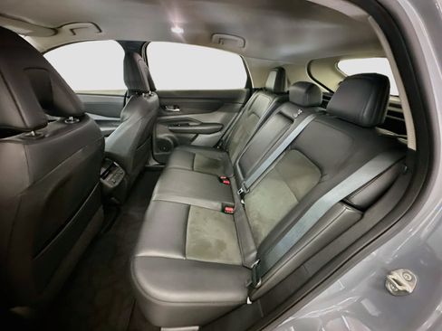 Used 2024 Nissan Ariya AWD image 28