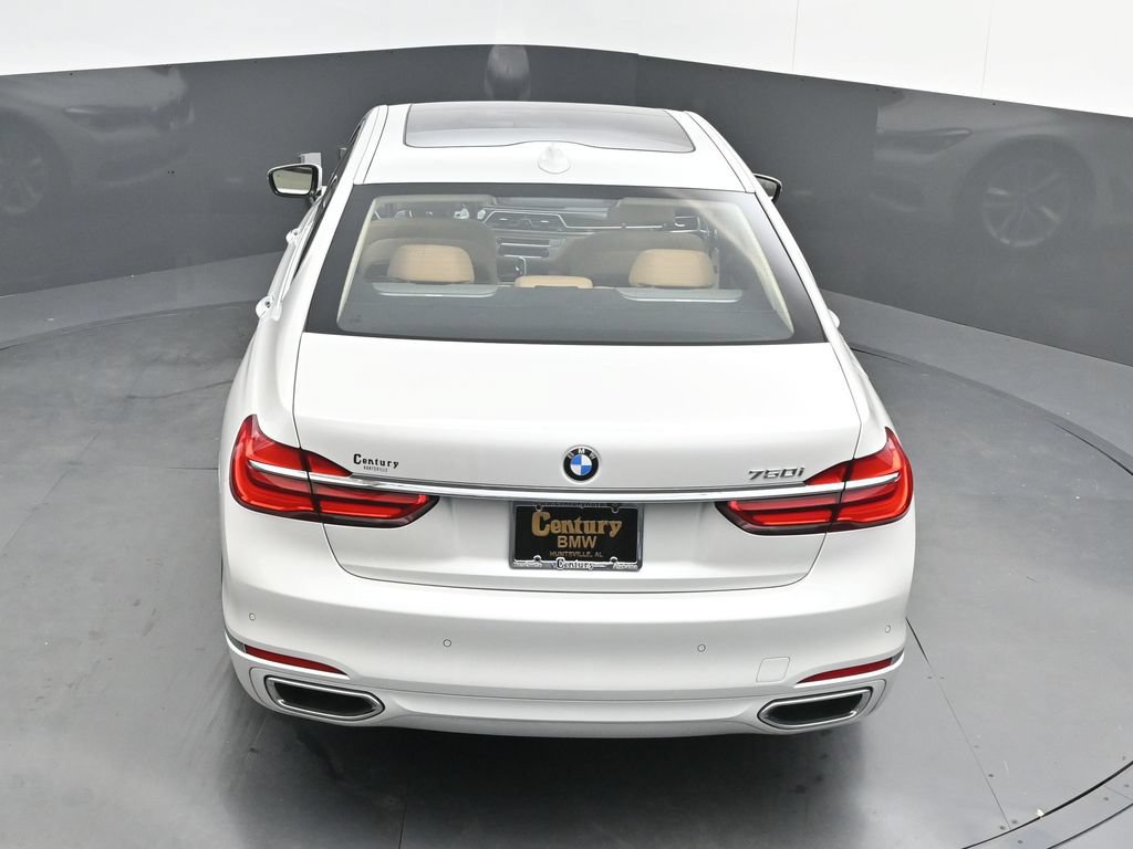 Used 2019 BMW 750i w/ Executive Package RWD image 37