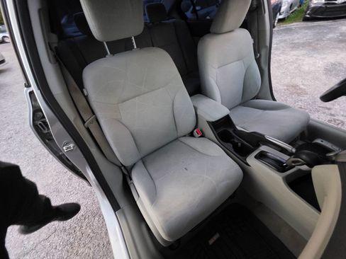 Used 2012 Honda Civic LX image 20