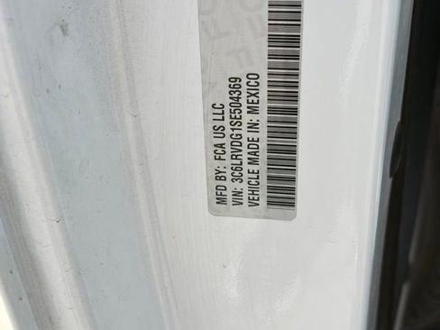 Used 2025 RAM ProMaster 2500 w/ Convenience Group image 24