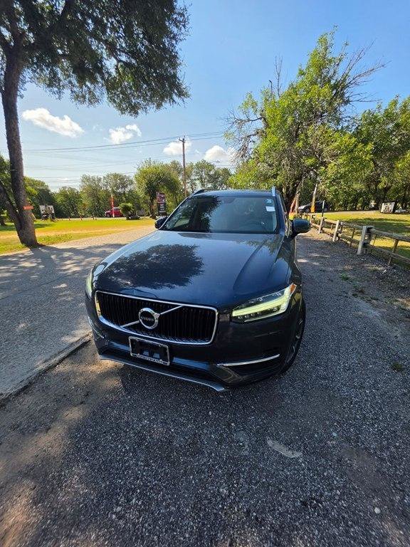 Used 2019 Volvo XC90 T6 Momentum AWD/4WD image 1