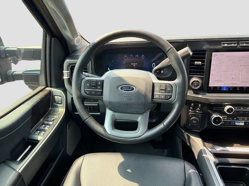 Used 2024 Ford F250 Lariat w/ Lariat Ultimate Package AWD/4WD image 23