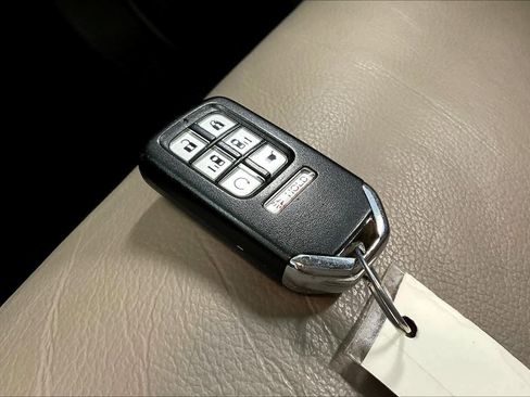 Used 2018 Honda Odyssey EX-L image 17