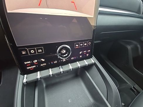 Used 2026 GMC Terrain Elevation w/ Elevation Premium Package image 21