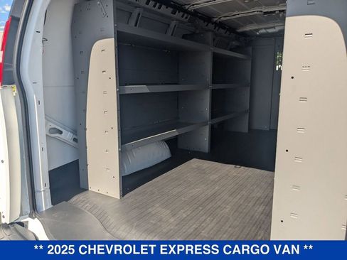New 2025 Chevrolet Express 3500 Extended RWD image 29