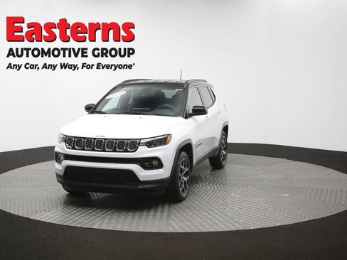 Used 2025 Jeep Compass Limited AWD/4WD image 53
