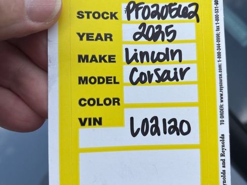 Used 2025 Lincoln Corsair FWD w/ Equipment Group 101A image 15