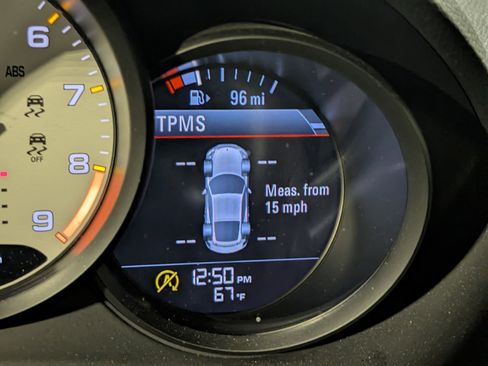 Certified 2021 Porsche 718 Cayman GT4 RWD image 37