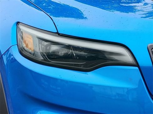 Certified 2022 Jeep Cherokee Latitude w/ Sun & Sound Group image 16