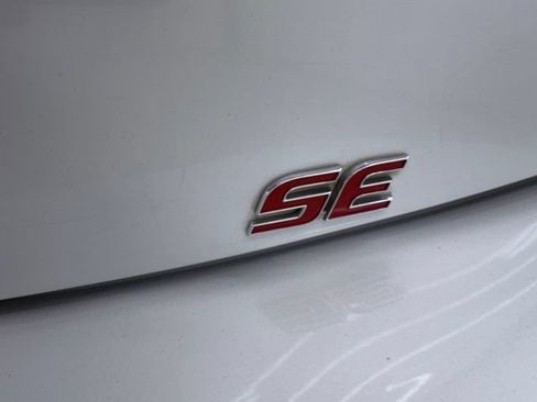 Used 2023 Toyota Corolla SE FWD image 10