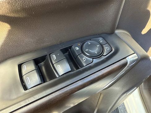 Used 2021 GMC Sierra 1500 SLT image 12