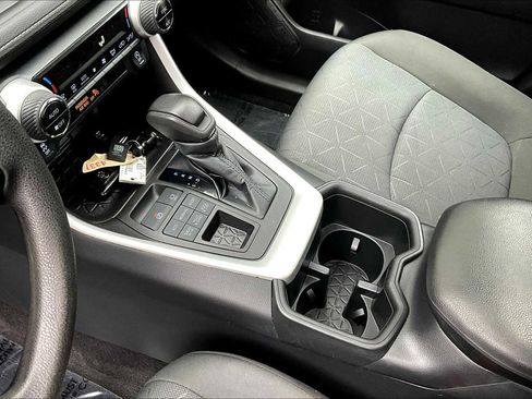 Certified 2022 Toyota RAV4 XLE image 15