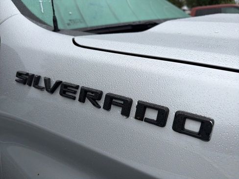 Used 2022 Chevrolet Silverado 1500 Custom w/ Safety Confidence Package image 4