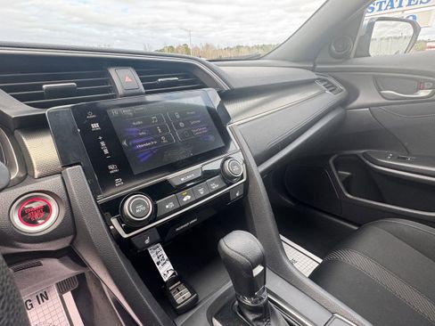 Used 2017 Honda Civic EX image 12