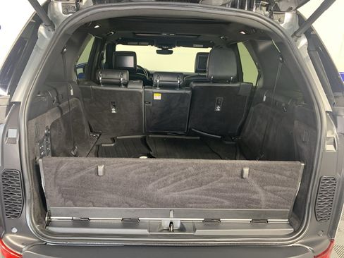 Used 2019 Land Rover Discovery HSE AWD/4WD image 35