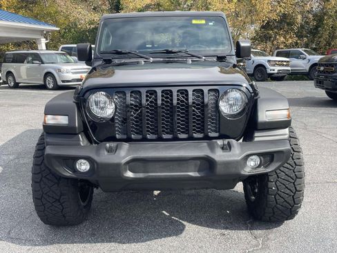 Used 2020 Jeep Gladiator Sport w/ Quick Order Package 24S image 9