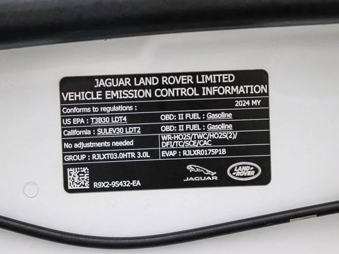 Used 2024 Land Rover Range Rover Sport SE AWD/4WD image 29