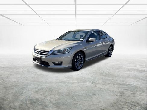 Used 2015 Honda Accord Sport image 9