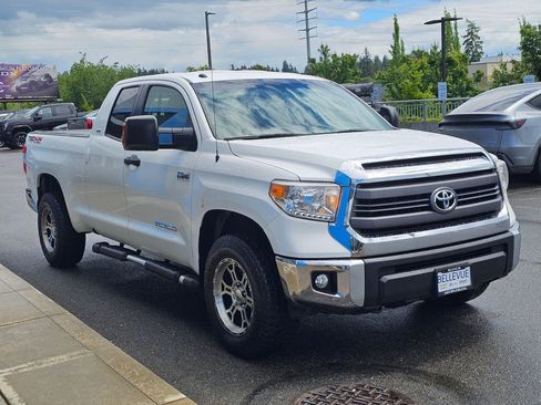 Used 2015 Toyota Tundra SR5 w/ TRD Off Road Package AWD/4WD image 7