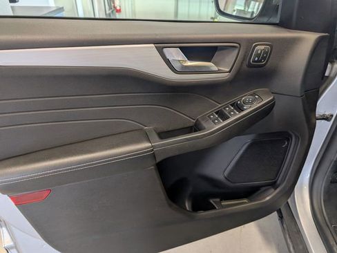 Used 2024 Ford Escape Platinum AWD/4WD image 13