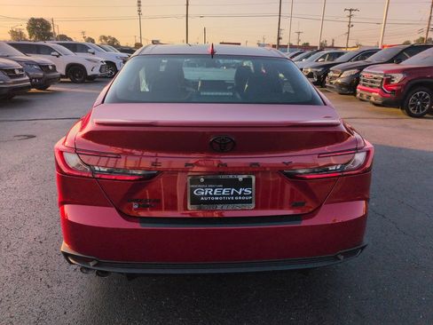 Used 2026 Toyota Camry SE w/ Convenience Package FWD image 4