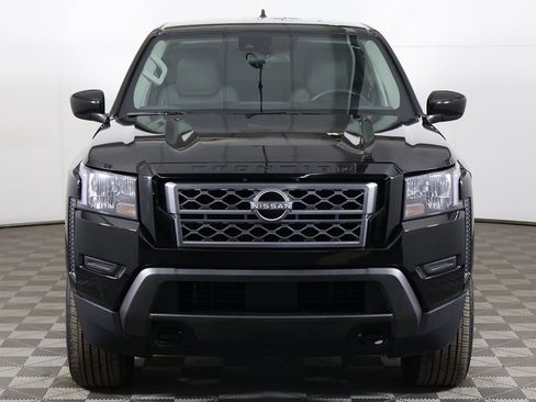 Used 2022 Nissan Frontier SV image 8