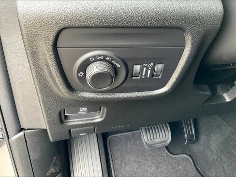 New 2025 Jeep Grand Cherokee L Laredo w/ Luxury Tech Group I image 18