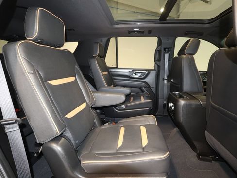Used 2024 GMC Yukon AT4 w/ Technology Package AWD/4WD image 27